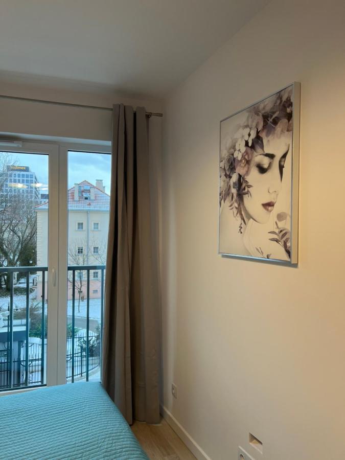 W Apartament , Nowoczesny ,4 Osobowy, Warsaw Exterior photo